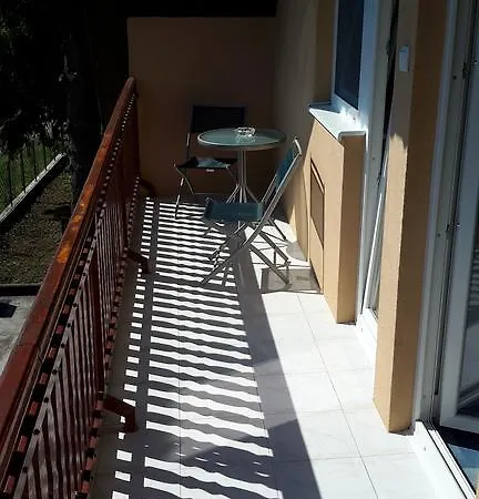 Magdi Apartman Apartman *